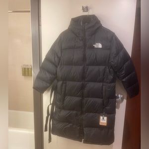 BRAND NEW NORTH FACE PUFFER TRENCH COAT